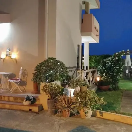 Daniela Sul Mare. Villa Flumini di Quartu