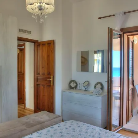 Daniela Sul Mare. Villa Flumini di Quartu
