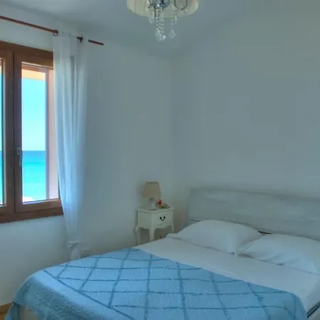 Daniela Sul Mare. *